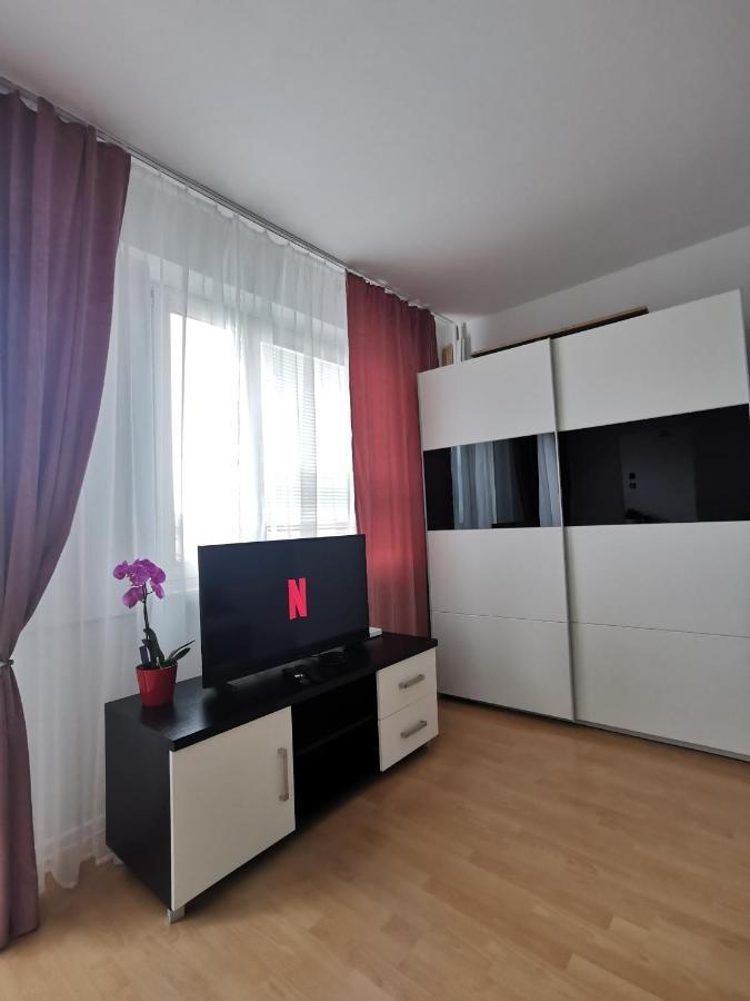 Millenium Apartment Self Check-In Faktura Rzeszów Buitenkant foto
